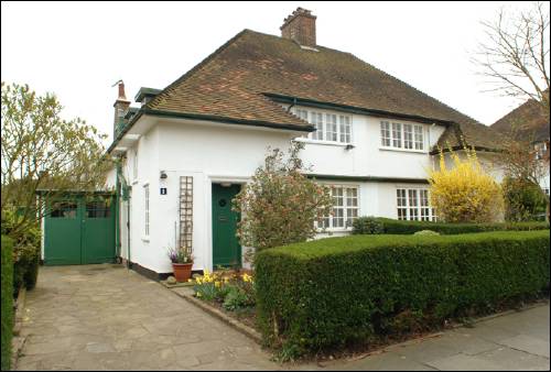 01 Brunner Close